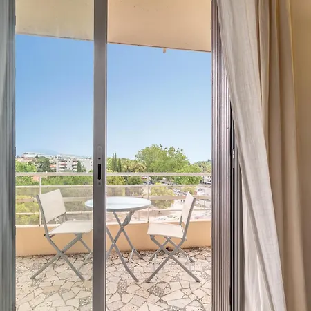 Vue Mer, Terrasse, 5 Min Du Centre Antibes